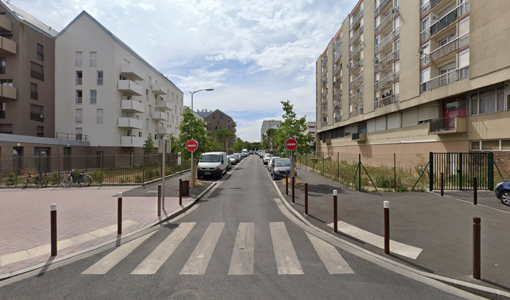 Retrouvez toutes les informations de contacts et horaires d&rsquo;ouverture pour La Poste NEUILLY SUR MARNE FAUVETTES situé à Neuilly sur marne dans le département Seine-Saint-Denis (93). Pour effectuer envoyer vos colis (colissimo, chronopost, suivi colis), une gestion bancaire (banque postal, [&hellip;]