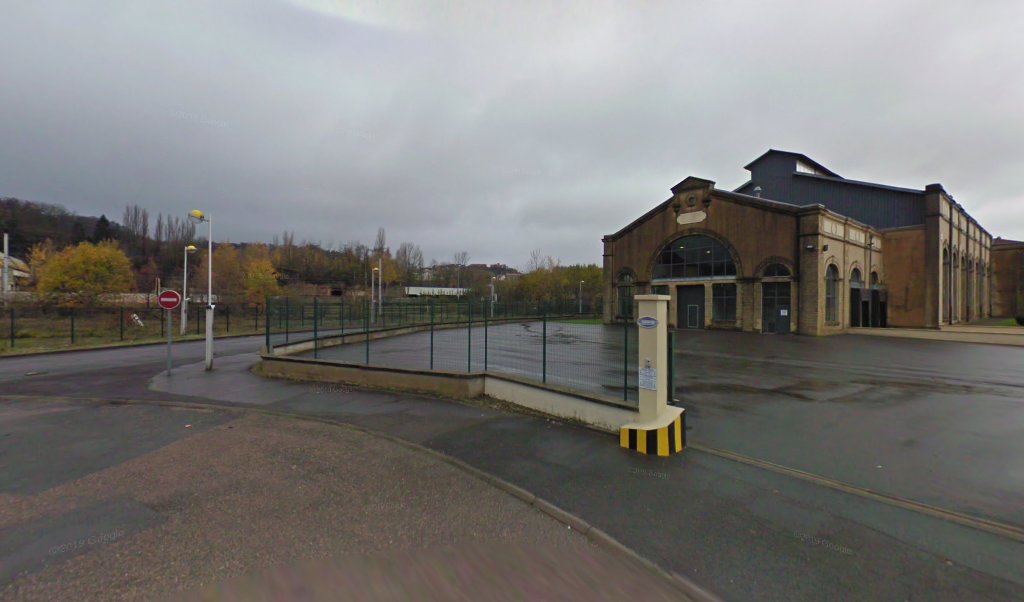 Retrouvez toutes les informations de contacts et horaires d&rsquo;ouverture pour La Poste Espace Clients Pro LONGWY PDC1 situé à Longlaville dans le département Meurthe-et-Moselle (54). Pour effectuer envoyer vos colis (colissimo, chronopost, suivi colis), une gestion bancaire (banque postal, French [&hellip;]