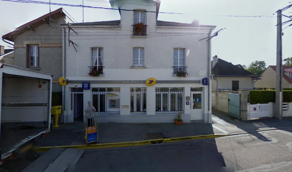 Retrouvez toutes les informations de contacts et horaires d&rsquo;ouverture pour La Poste MOURMELON LE GRAND situé à Mourmelon le grand dans le département Marne (51). Pour effectuer envoyer vos colis (colissimo, chronopost, suivi colis), une gestion bancaire (banque postal, French [&hellip;]