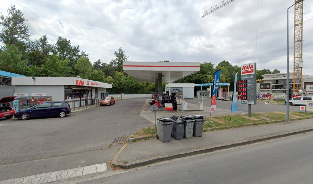 Retrouvez toutes les informations de contacts et horaires d&rsquo;ouverture pour Relais Pickup STATION-SERVICE AVIA situé à Rennes dans le département Ille-et-Vilaine (35). Pour effectuer envoyer vos colis (colissimo, chronopost, suivi colis), une gestion bancaire (banque postal, French Bank), votre courrier [&hellip;]