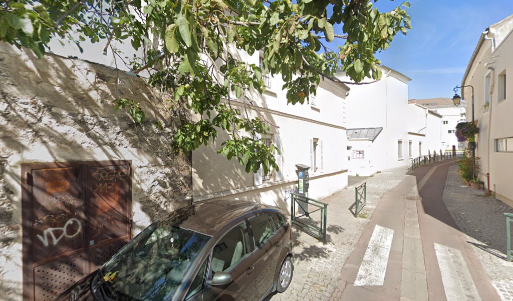 Retrouvez toutes les informations de contacts et horaires d&rsquo;ouverture pour Relais Pickup ESAT JEAN CAURANT situé à Bagneux dans le département Hauts-de-Seine (92). Pour effectuer envoyer vos colis (colissimo, chronopost, suivi colis), une gestion bancaire (banque postal, French Bank), votre [&hellip;]