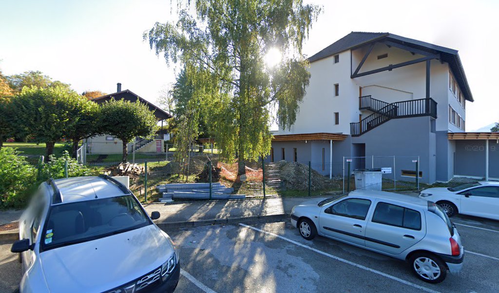 Retrouvez toutes les informations de contacts et horaires d&rsquo;ouverture pour La Poste Agence Communale FILLINGES Mairie situé à Fillinges dans le département Haute-Savoie (74). Pour effectuer envoyer vos colis (colissimo, chronopost, suivi colis), une gestion bancaire (banque postal, French Bank), [&hellip;]