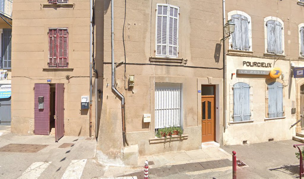 Retrouvez toutes les informations de contacts et horaires d&rsquo;ouverture pour La Poste POURCIEUX situé à Pourcieux dans le département Var (83). Pour effectuer envoyer vos colis (colissimo, chronopost, suivi colis), une gestion bancaire (banque postal, French Bank), votre courrier (suivi [&hellip;]