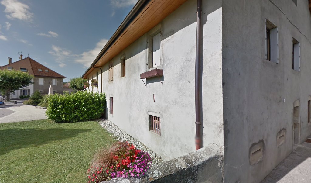 Retrouvez toutes les informations de contacts et horaires d&rsquo;ouverture pour La Poste Agence Communale SALLENOVES Mairie situé à Sallenoves dans le département Haute-Savoie (74). Pour effectuer envoyer vos colis (colissimo, chronopost, suivi colis), une gestion bancaire (banque postal, French Bank), [&hellip;]