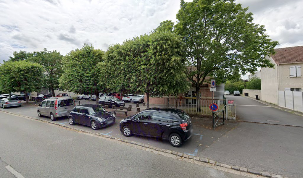 Retrouvez toutes les informations de contacts et horaires d&rsquo;ouverture pour La Poste Espace Clients Pro CONFLANS PDC1 situé à Conflans ste honorine dans le département Yvelines (78). Pour effectuer envoyer vos colis (colissimo, chronopost, suivi colis), une gestion bancaire (banque [&hellip;]