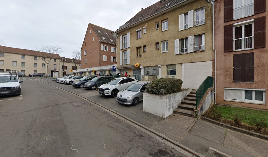 Retrouvez toutes les informations de contacts et horaires d&rsquo;ouverture pour La Poste MANTES LA VILLE situé à Mantes la ville dans le département Yvelines (78). Pour effectuer envoyer vos colis (colissimo, chronopost, suivi colis), une gestion bancaire (banque postal, French [&hellip;]