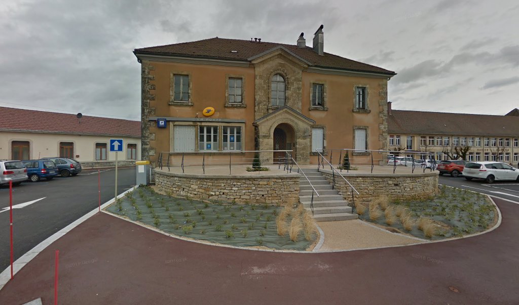 Retrouvez toutes les informations de contacts et horaires d&rsquo;ouverture pour La Poste Agence Communale FRASNE MAIRIE situé à Frasne dans le département Doubs (25). Pour effectuer envoyer vos colis (colissimo, chronopost, suivi colis), une gestion bancaire (banque postal, French Bank), [&hellip;]