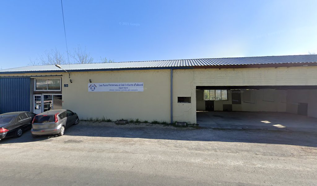 Retrouvez toutes les informations de contacts et horaires d&rsquo;ouverture pour Relais Pickup LES FEMMES ET LES ENFANTS D ABORD situé à Lalinde dans le département Dordogne (24). Pour effectuer envoyer vos colis (colissimo, chronopost, suivi colis), une gestion bancaire (banque [&hellip;]