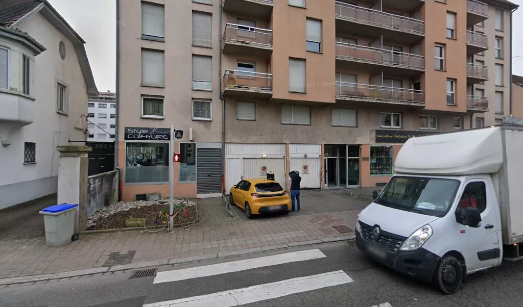 Retrouvez toutes les informations de contacts et horaires d&rsquo;ouverture pour Relais Pickup CHICHA STORE situé à Strasbourg dans le département Bas-Rhin (67). Pour effectuer envoyer vos colis (colissimo, chronopost, suivi colis), une gestion bancaire (banque postal, French Bank), votre courrier [&hellip;]