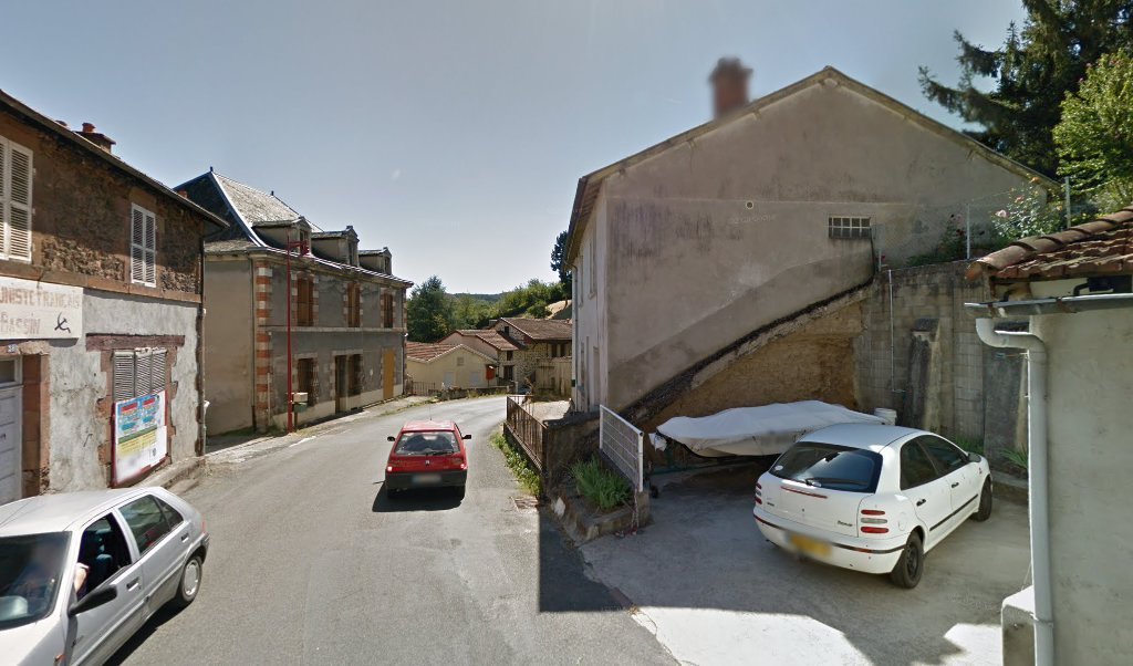 Retrouvez toutes les informations de contacts et horaires d&rsquo;ouverture pour La Poste FIRMI situé à Firmi dans le département Aveyron (12). Pour effectuer envoyer vos colis (colissimo, chronopost, suivi colis), une gestion bancaire (banque postal, French Bank), votre courrier (suivi [&hellip;]