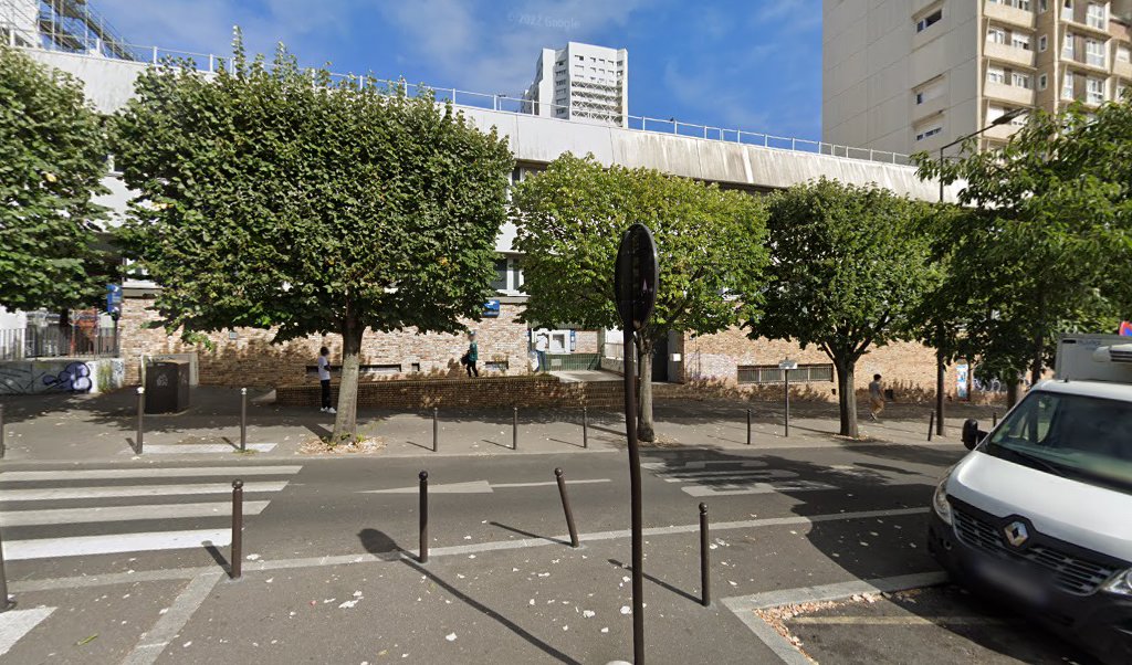 Retrouvez toutes les informations de contacts et horaires d&rsquo;ouverture pour La Poste VITRY SUR SEINE PRINCIPAL situé à Vitry sur seine dans le département Val-de-Marne (94). Pour effectuer envoyer vos colis (colissimo, chronopost, suivi colis), une gestion bancaire (banque postal, [&hellip;]