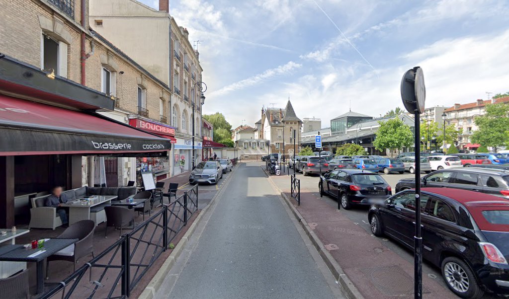 Retrouvez toutes les informations de contacts et horaires d&rsquo;ouverture pour Relais Pickup RAAHIL PRESSE MARCHE DE LA VARENNE situé à Saint maur des fosses dans le département Val-de-Marne (94). Pour effectuer envoyer vos colis (colissimo, chronopost, suivi colis), une gestion [&hellip;]