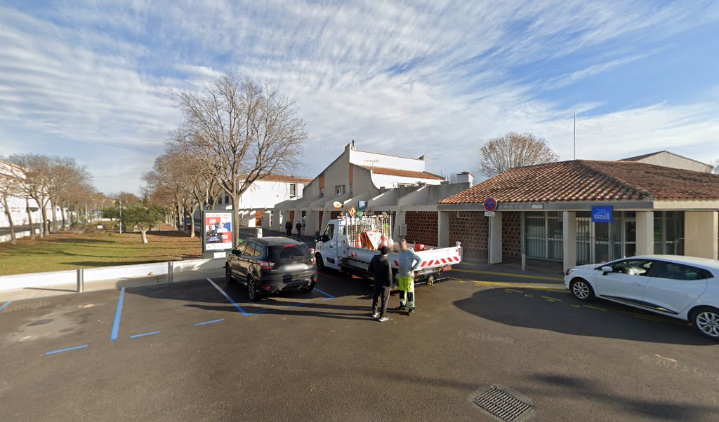 Retrouvez toutes les informations de contacts et horaires d&rsquo;ouverture pour La Poste LATTES situé à Lattes dans le département Hérault (34). Pour effectuer envoyer vos colis (colissimo, chronopost, suivi colis), une gestion bancaire (banque postal, French Bank), votre courrier (suivi [&hellip;]