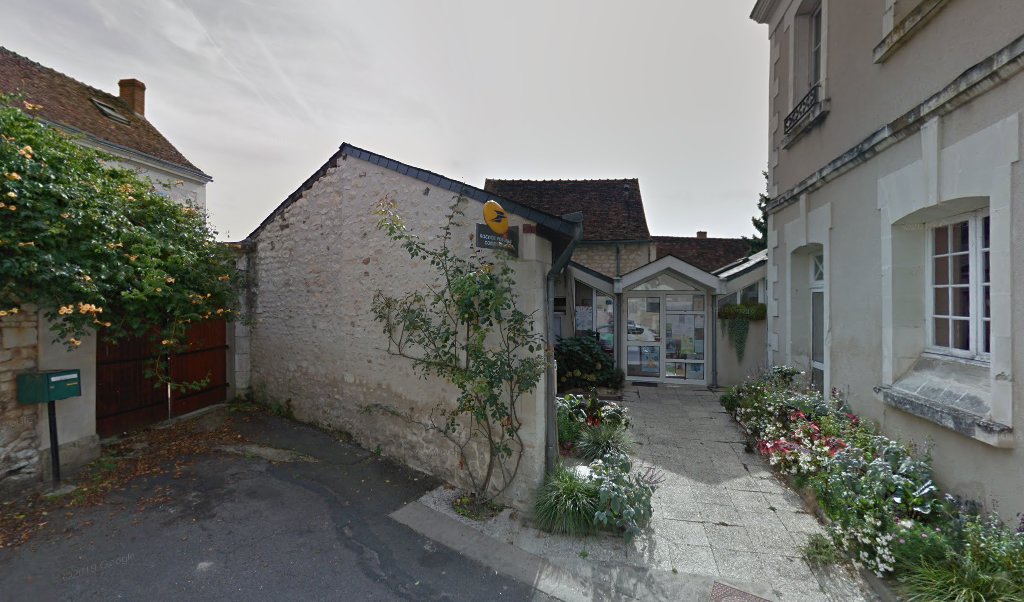 Retrouvez toutes les informations de contacts et horaires d&rsquo;ouverture pour La Poste Agence Communale CHAUMUSSAY Mairie situé à Chaumussay dans le département Indre-et-Loire (37). Pour effectuer envoyer vos colis (colissimo, chronopost, suivi colis), une gestion bancaire (banque postal, French Bank), [&hellip;]