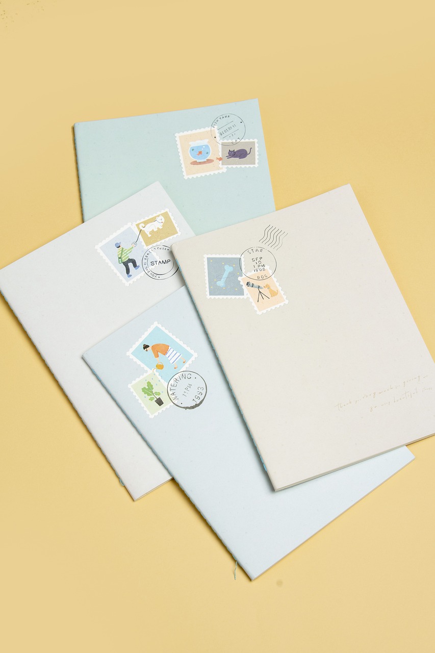 lettre blanche et enveloppe blanche